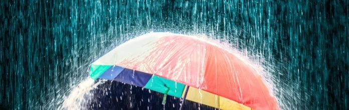 Como manter as roupas limpas e cheirosas durante a temporada de chuva?