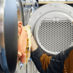 Lavanderia tradicional ou lavar em casa